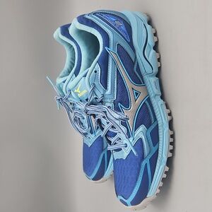 Mizuno Wave Daichi 2 Women's Trail Running Size 10.5 Blue Xta Ride Michelin Sole